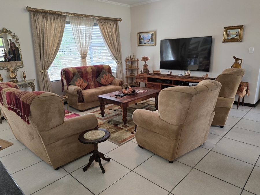 3 Bedroom Property for Sale in Dormehls Drift Western Cape